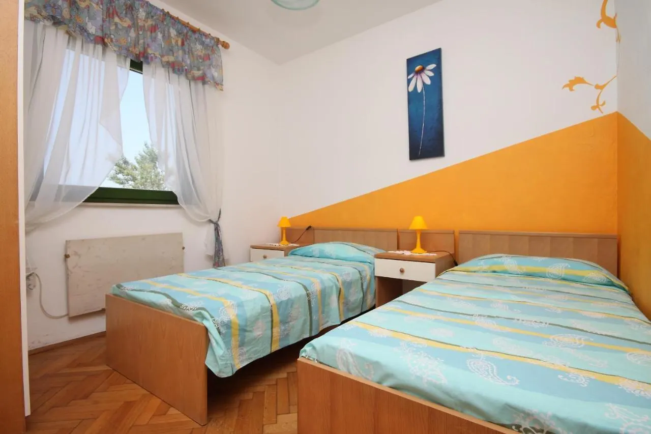 Apartments By The Sea Povljana, Pag - 6502  Повляна